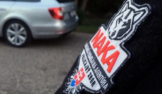 naka-police