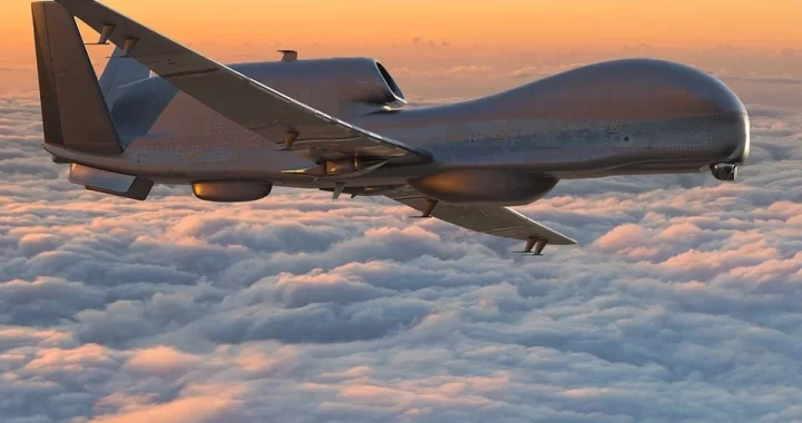 dron-RQ-4B-global-hawk