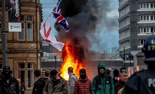 CIVIL-WAR-IN-UK